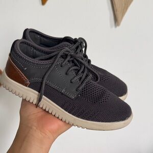 Steve Madden Knit Lace-Up Sneakers in Charcoal with Brown Heel